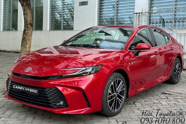CAMRY 2025 <BR/> GIÁ: 1,220,000,000