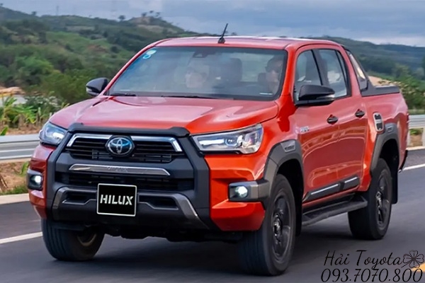 HILUX  <BR/> GIÁ: 706,000,000
